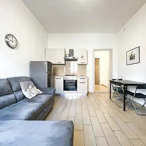 Appartamento Along The Canal Smart Flat Naviglio - 4 People, Corsico